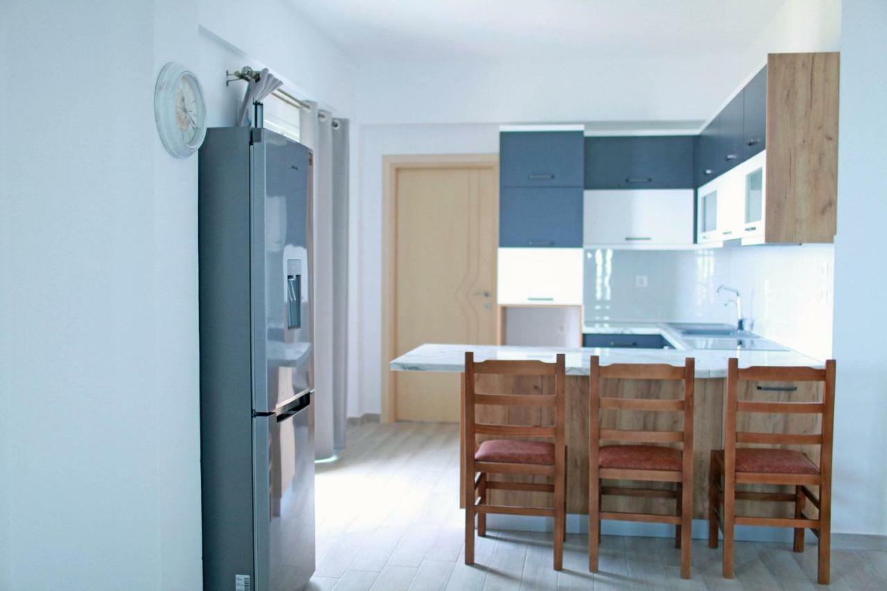 Mihalis Apartments Himarë Dış mekan fotoğraf
